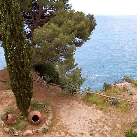 Apartamento Tripsoleil Cala Llevado * Тоса-де-Мар